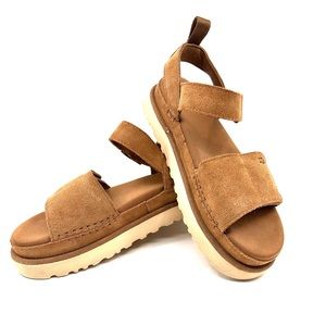 UGG
Goldenstar touch-strap sandals, chestnut, size 9